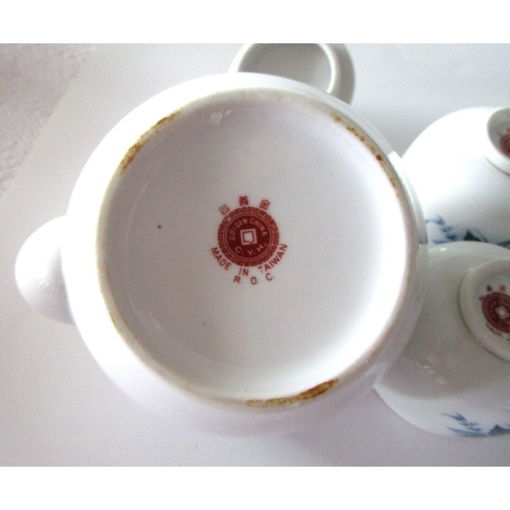 Vintage Golden China Asian Tea Set - 4 Cups & Pot Blue Floral - Ceramic Taiwan - Picture 11 of 16